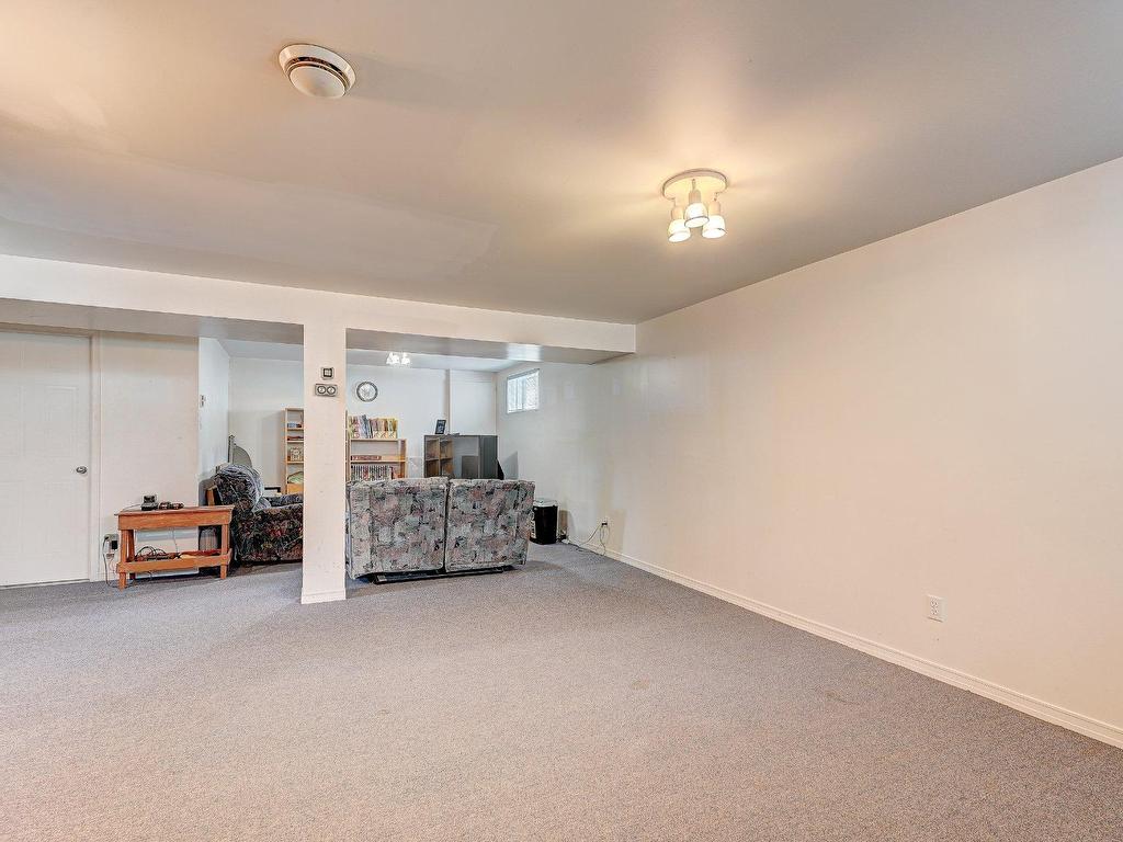 









1065


Rue Bourgeoys

,
Sainte-Catherine,




QC
J5C1Z1

