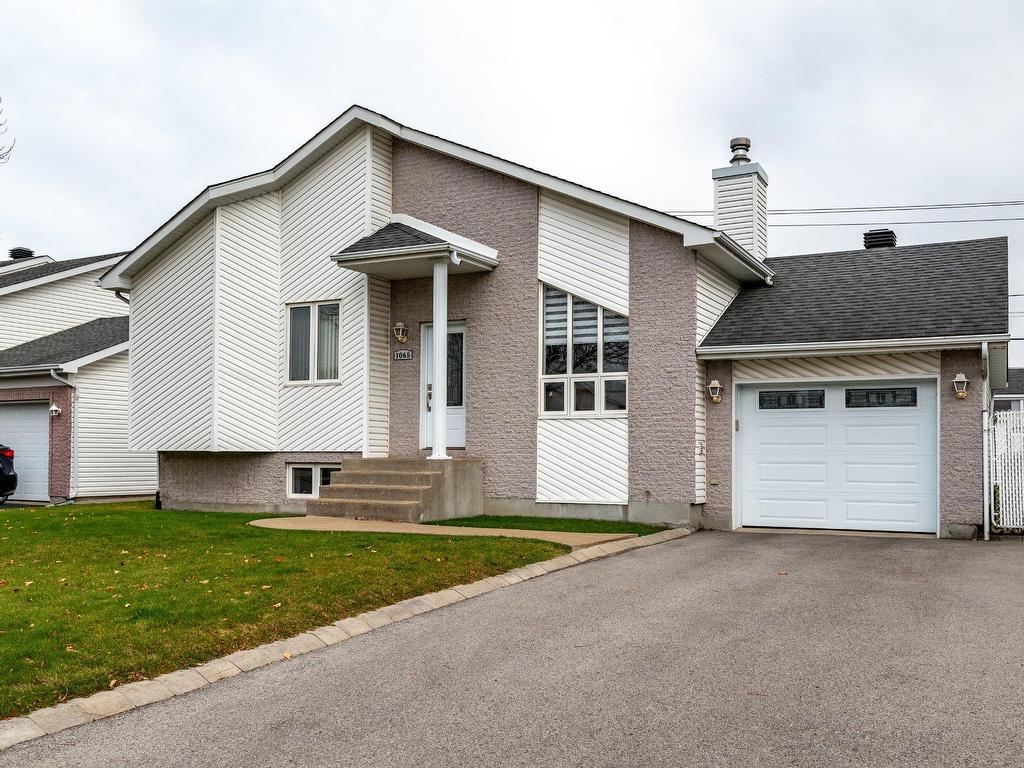 









1065


Rue Bourgeoys

,
Sainte-Catherine,




QC
J5C1Z1

