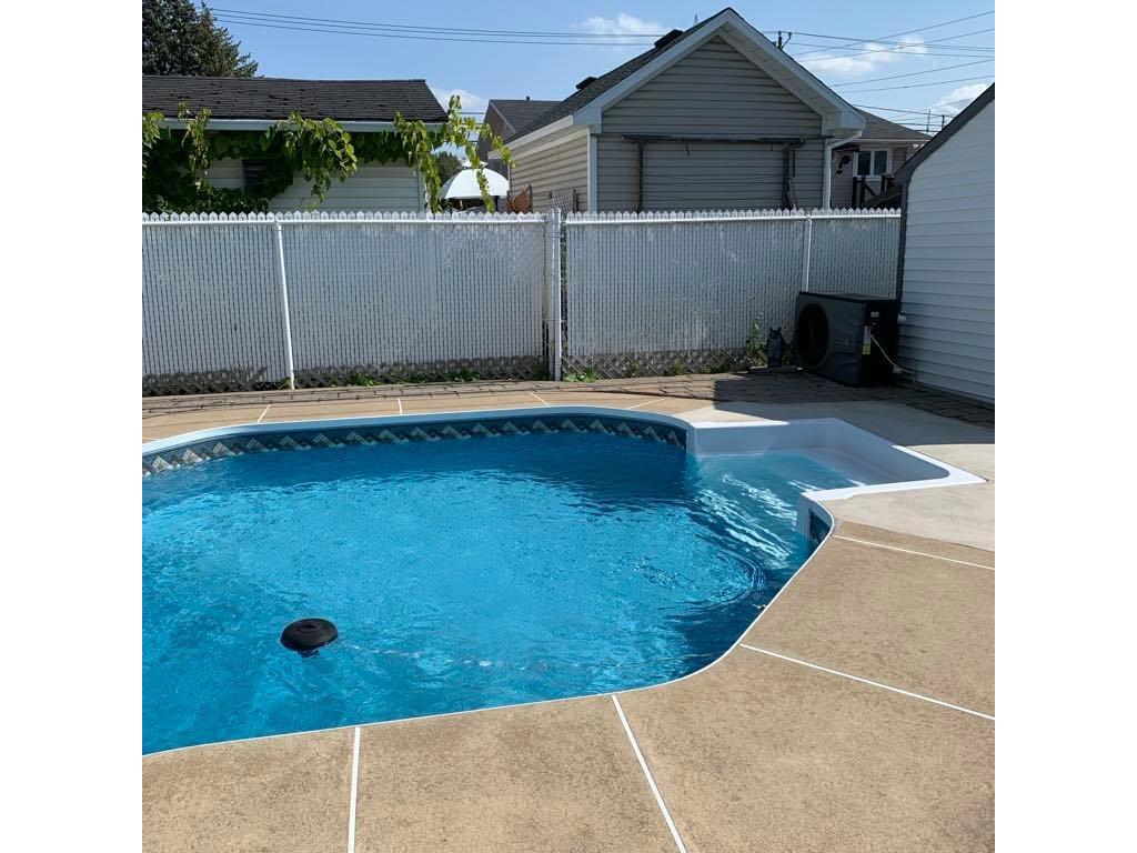 









1065


Rue Bourgeoys

,
Sainte-Catherine,




QC
J5C1Z1

