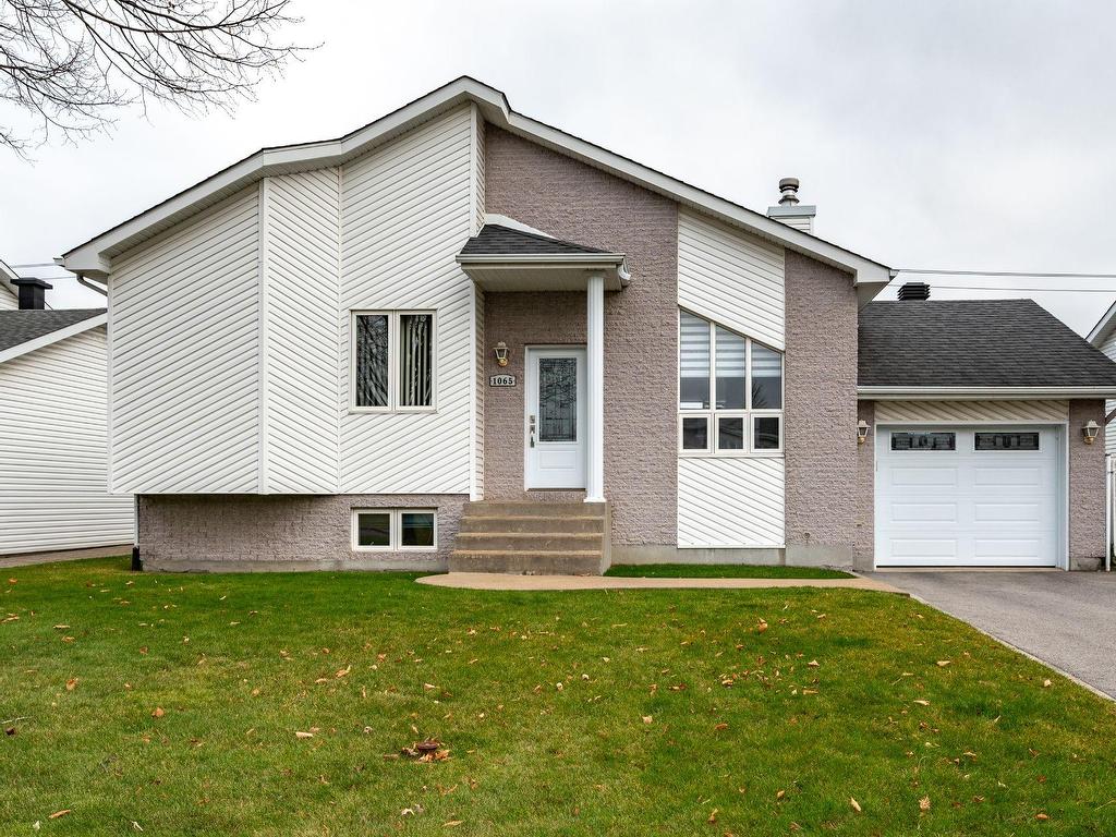 









1065


Rue Bourgeoys

,
Sainte-Catherine,




QC
J5C1Z1

