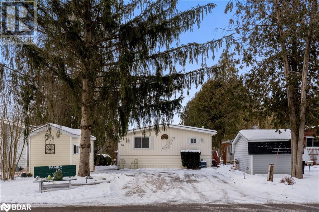 












13 BUSH Lane

,
Puslinch,




Ontario
N0B2J0


