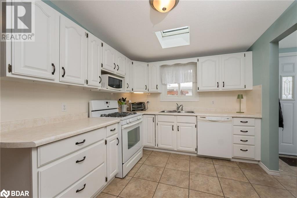 












13 BUSH Lane

,
Puslinch,




Ontario
N0B2J0


