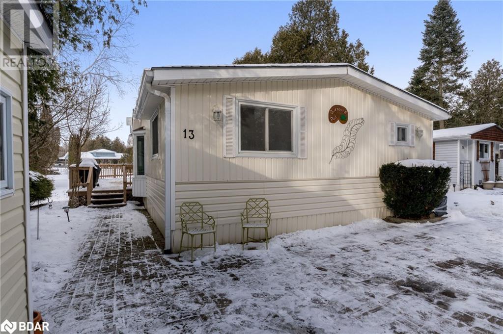 












13 BUSH Lane

,
Puslinch,




Ontario
N0B2J0

