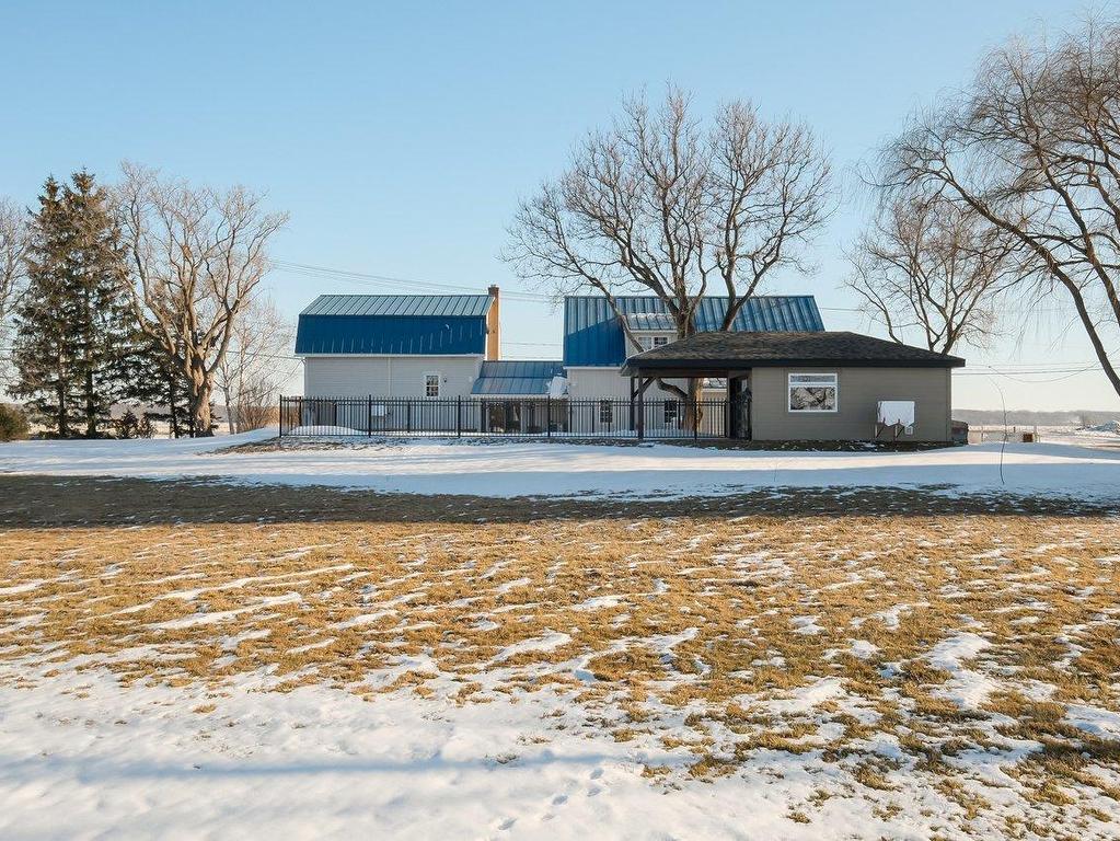 









3852


Ch. de la Butte-aux-Renards

,
Varennes,




QC
J3X0G7

