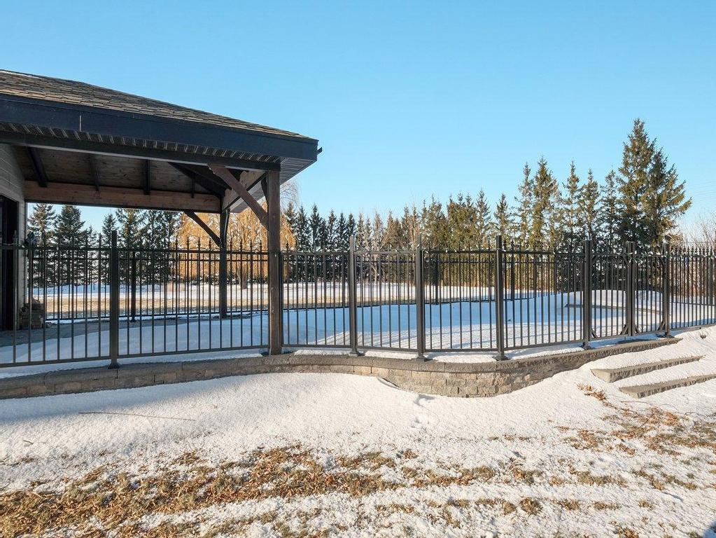 









3852


Ch. de la Butte-aux-Renards

,
Varennes,




QC
J3X0G7

