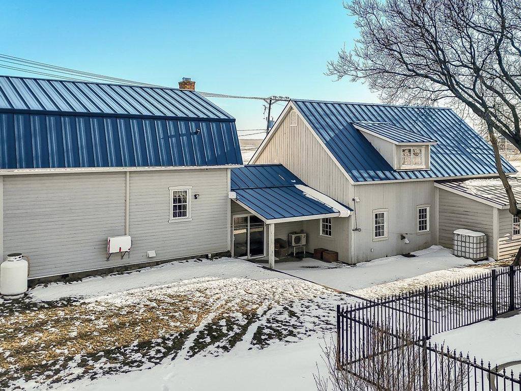 









3852


Ch. de la Butte-aux-Renards

,
Varennes,




QC
J3X0G7

