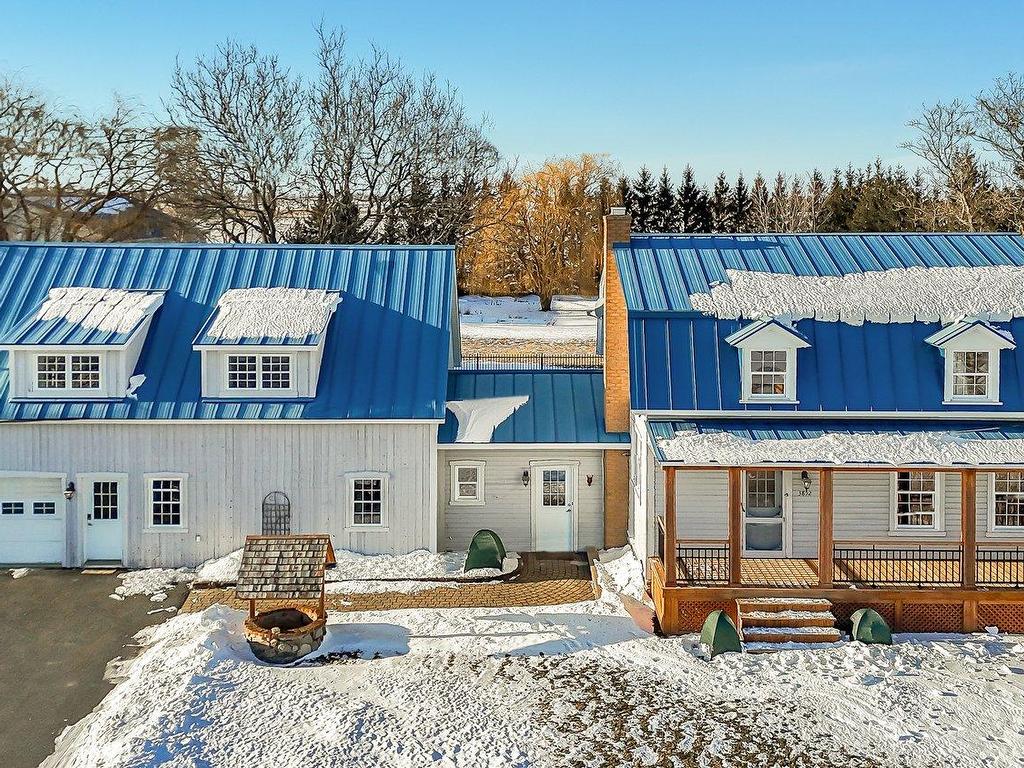









3852


Ch. de la Butte-aux-Renards

,
Varennes,




QC
J3X0G7

