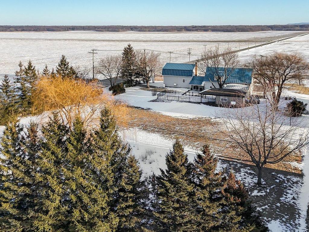









3852


Ch. de la Butte-aux-Renards

,
Varennes,




QC
J3X0G7

