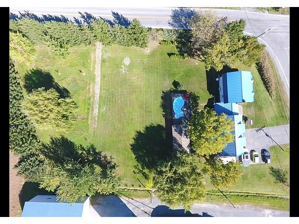 









3852


Ch. de la Butte-aux-Renards

,
Varennes,




QC
J3X0G7

