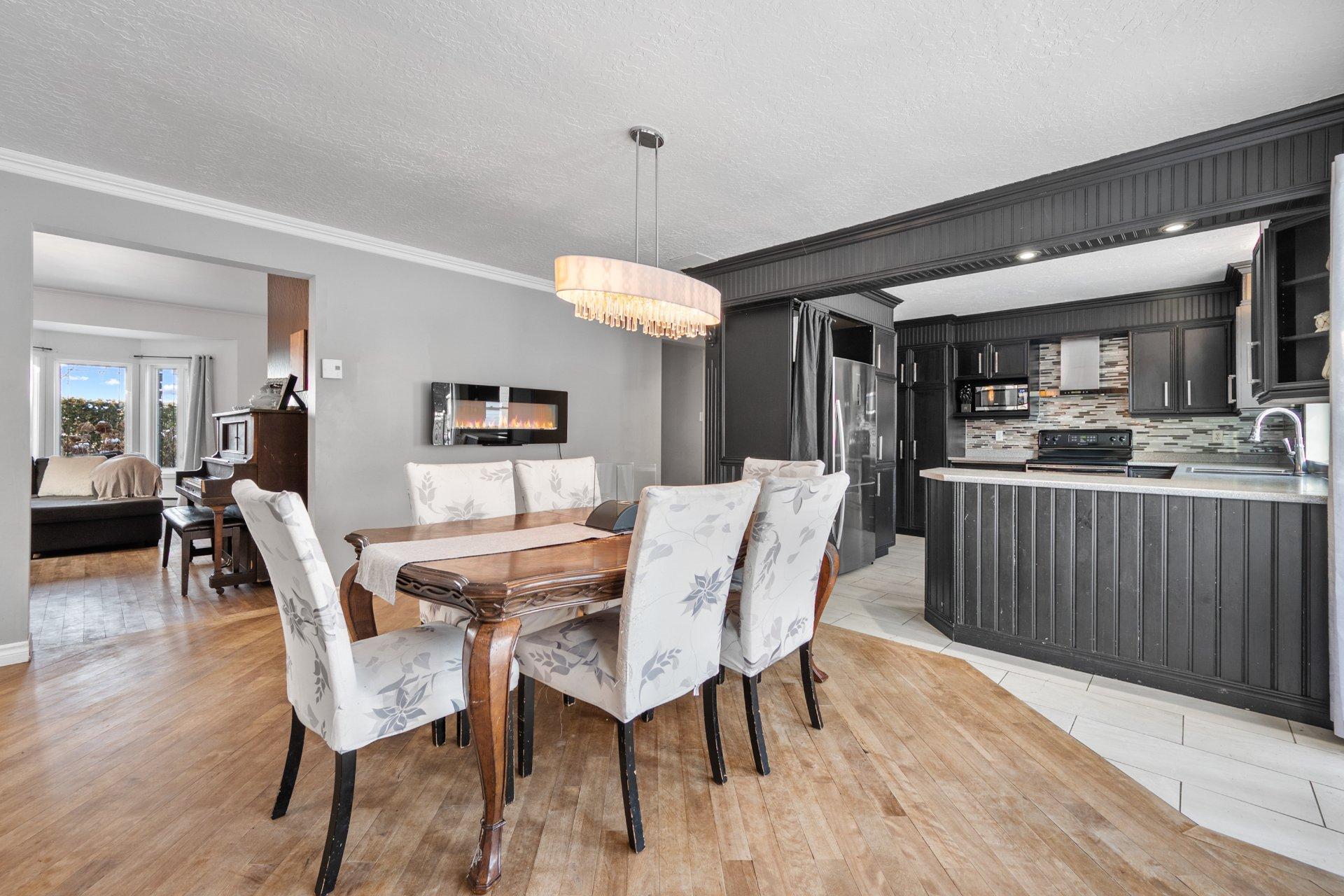 









6785


4e Rang

,
Saint-Hyacinthe,




QC
J2R2C9

