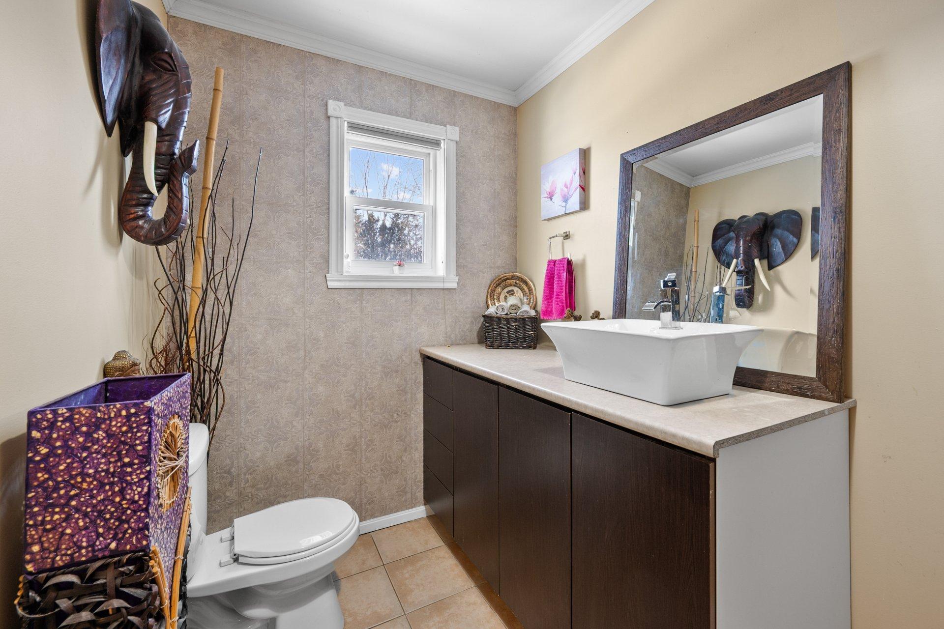 









6785


4e Rang

,
Saint-Hyacinthe,




QC
J2R2C9

