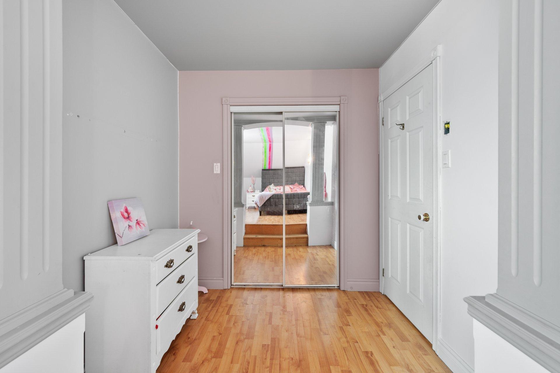 









6785


4e Rang

,
Saint-Hyacinthe,




QC
J2R2C9

