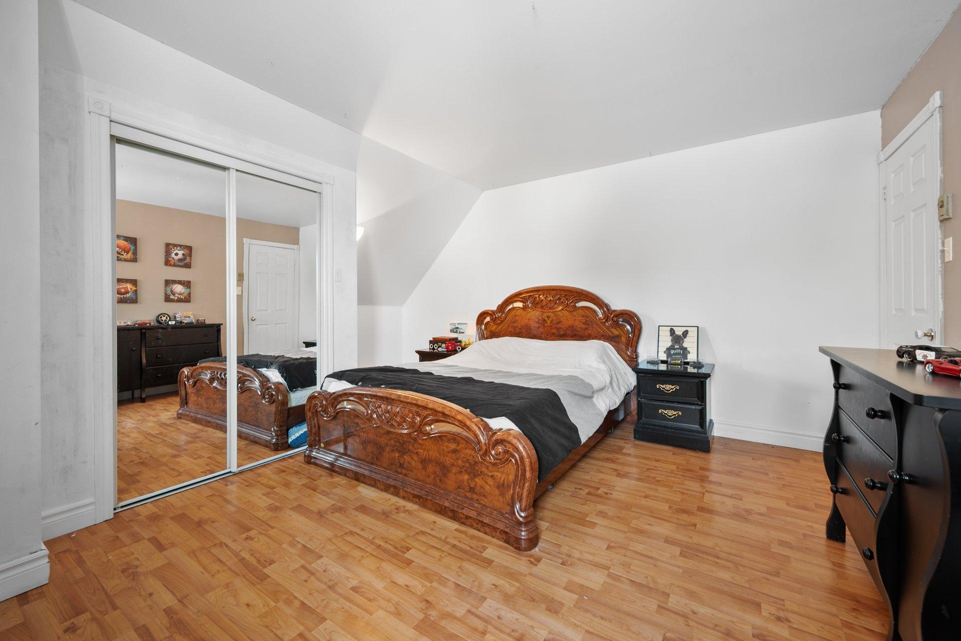 









6785


4e Rang

,
Saint-Hyacinthe,




QC
J2R2C9

