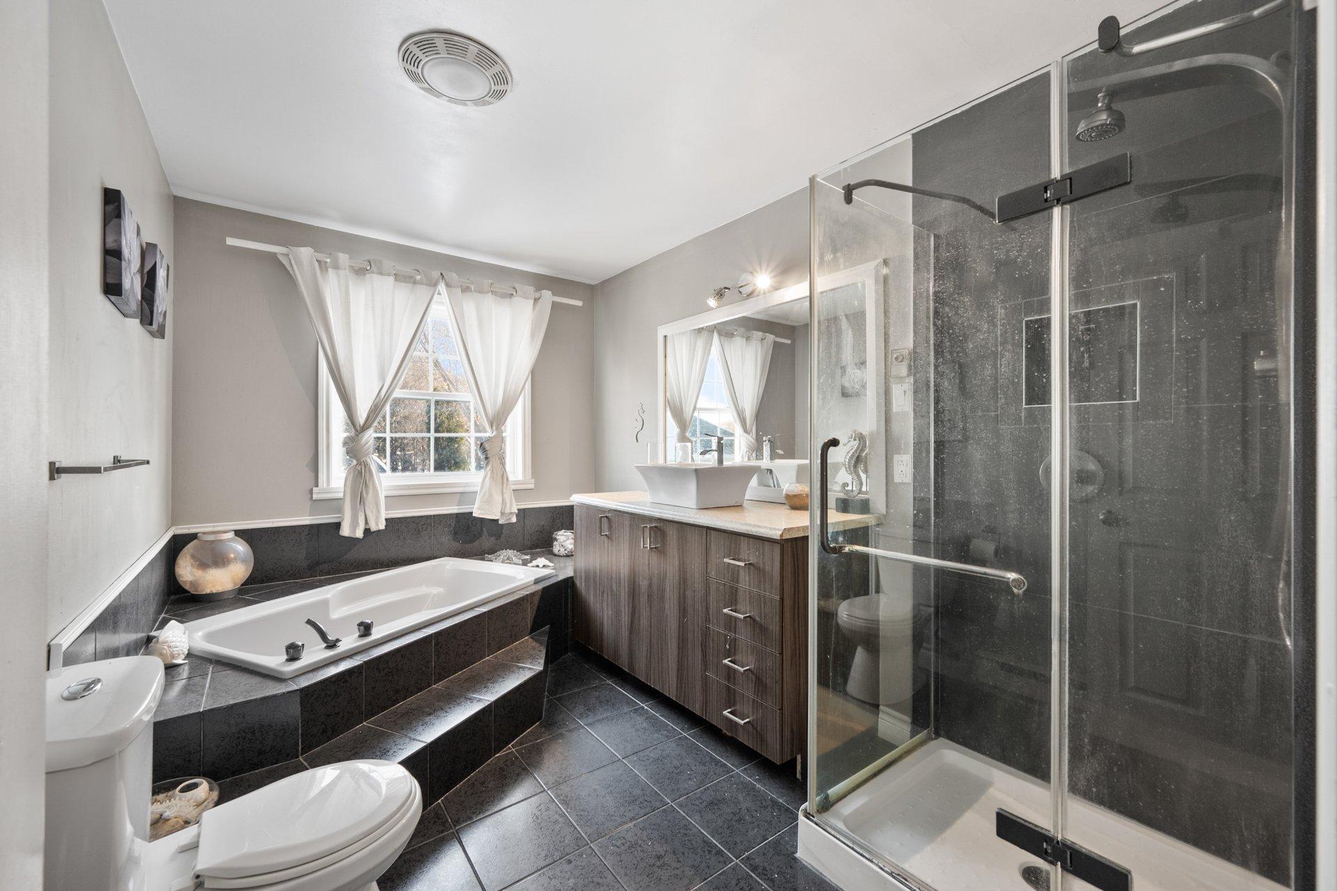 









6785


4e Rang

,
Saint-Hyacinthe,




QC
J2R2C9


