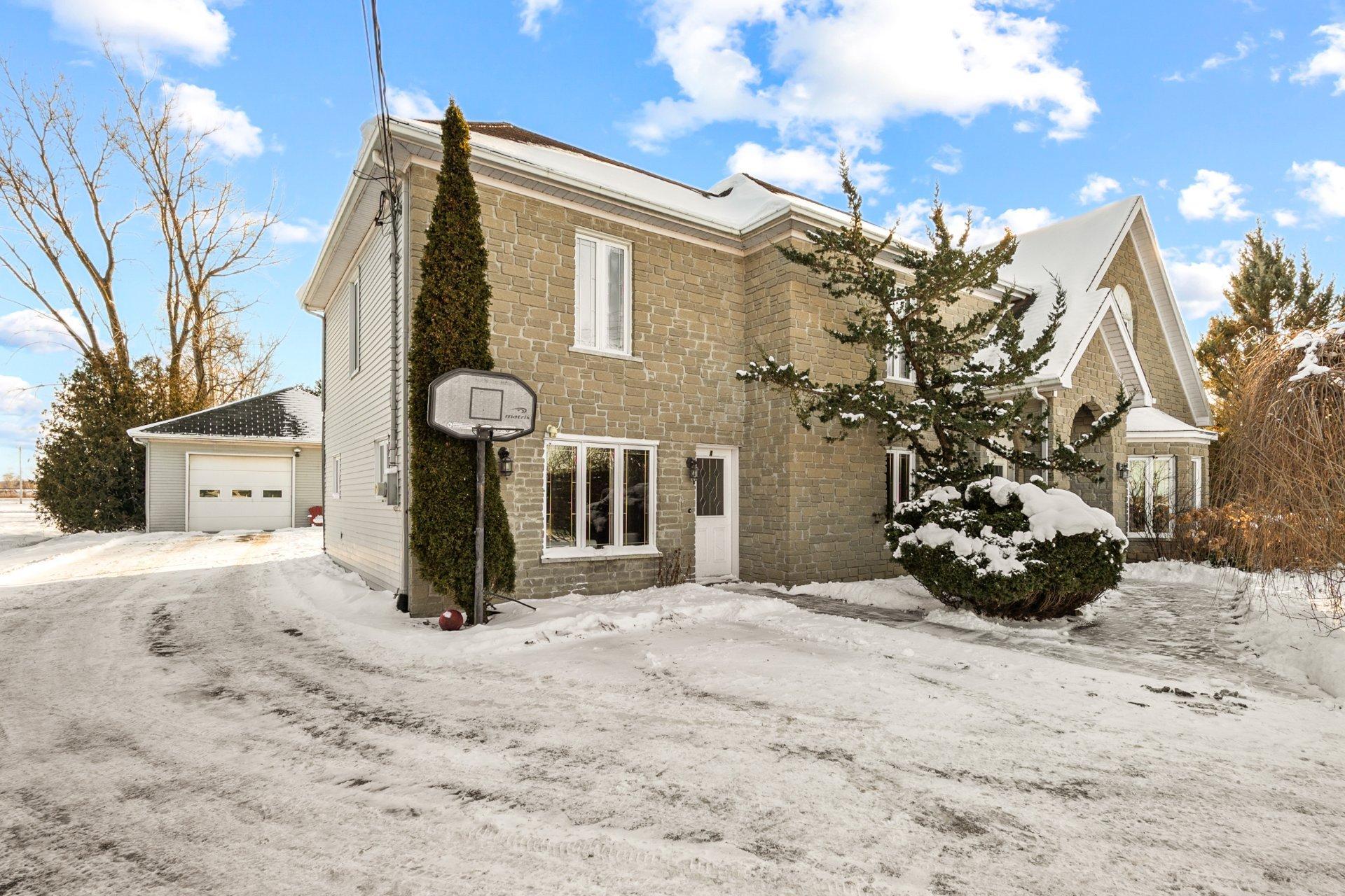 









6785


4e Rang

,
Saint-Hyacinthe,




QC
J2R2C9

