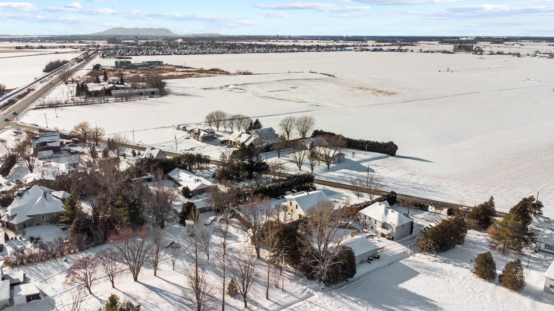 









6785


4e Rang

,
Saint-Hyacinthe,




QC
J2R2C9

