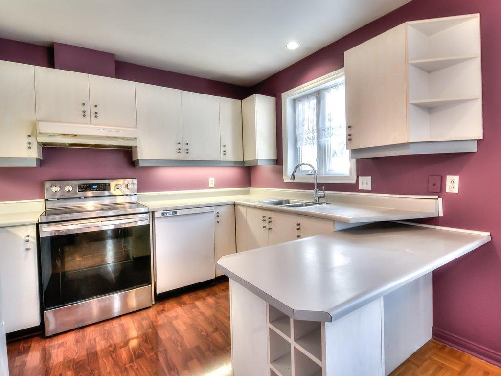 









591


Boul. de Mortagne

,
Boucherville,




QC
J4B0K1

