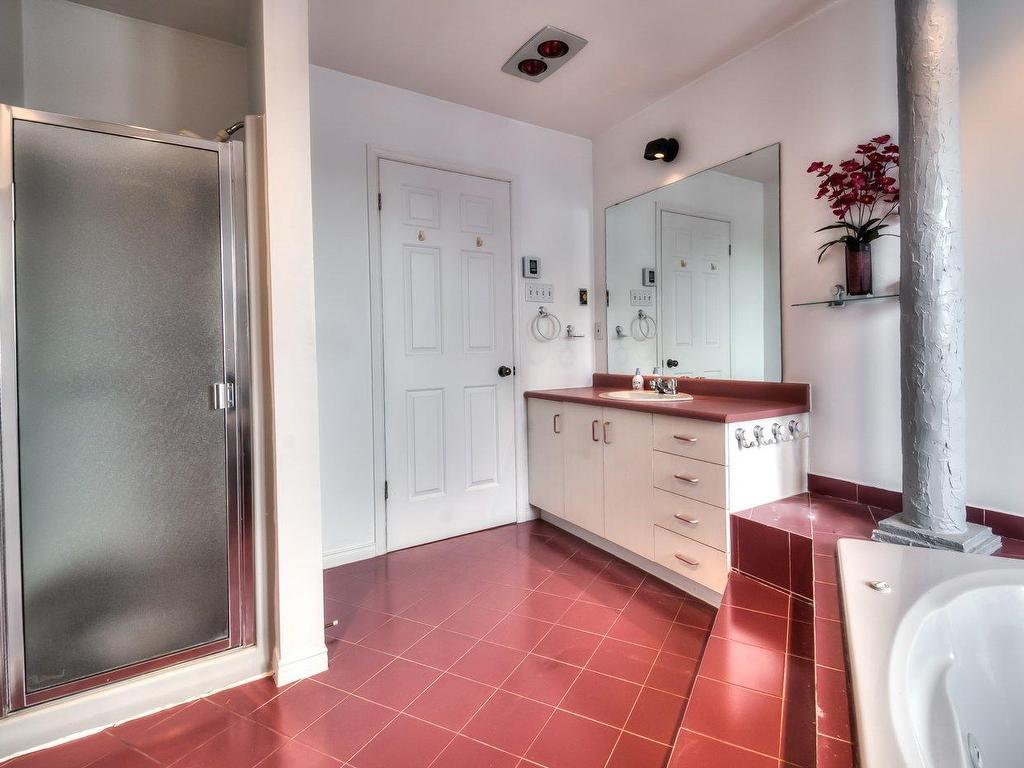 









591


Boul. de Mortagne

,
Boucherville,




QC
J4B0K1


