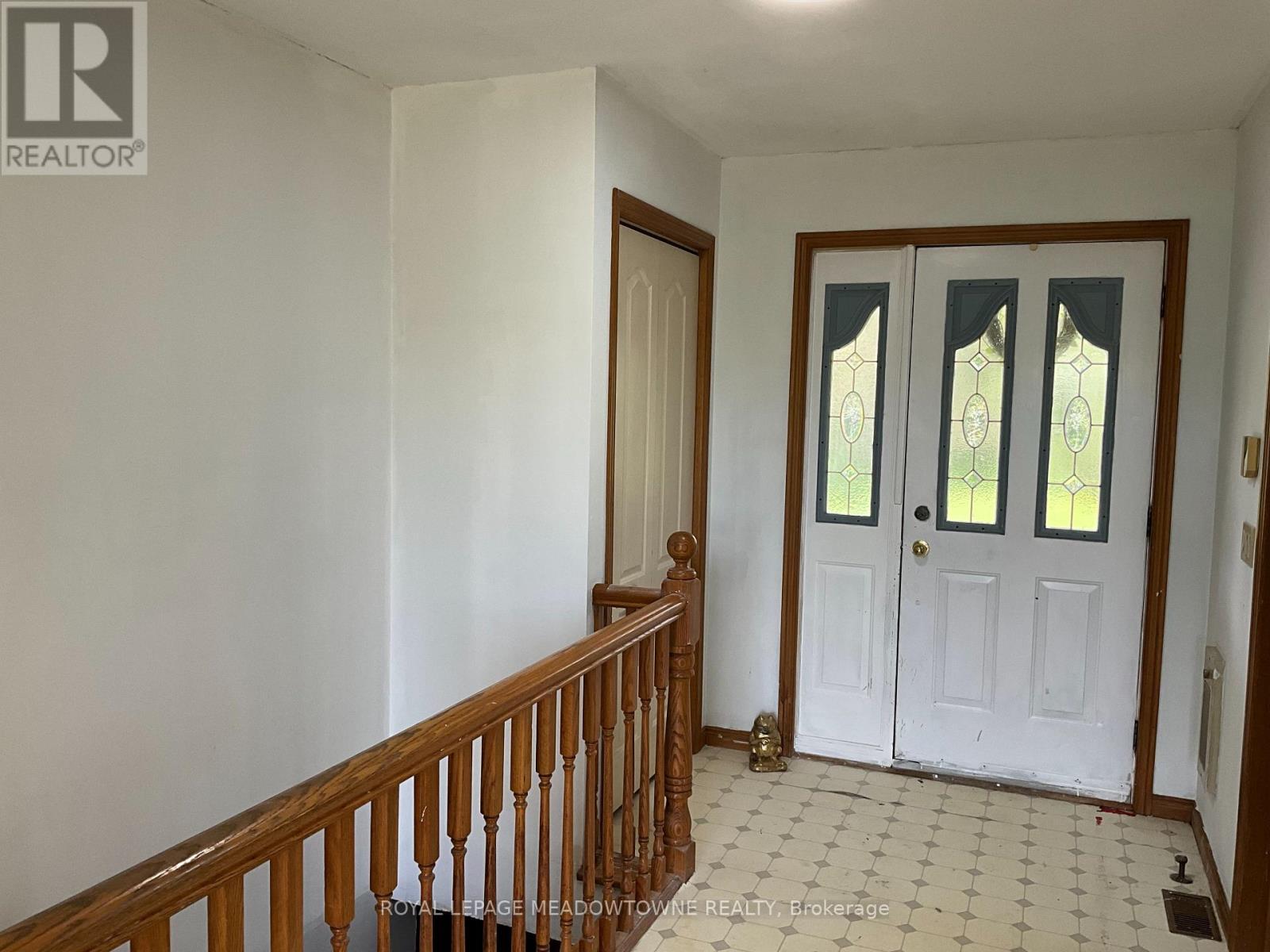 












5167 FIFTH LINE

,
Erin,







Ontario
N0B1T0

