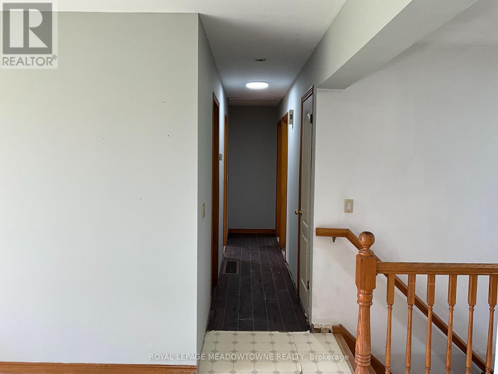 












5167 FIFTH LINE

,
Erin,







Ontario
N0B1T0

