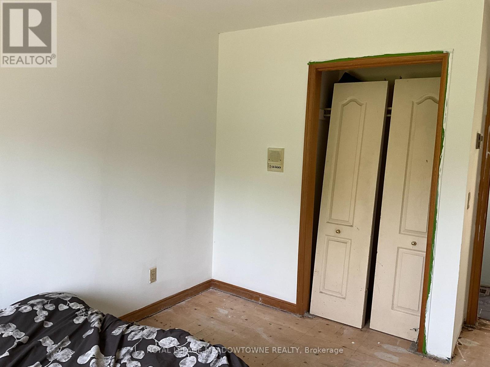 












5167 FIFTH LINE

,
Erin,







Ontario
N0B1T0


