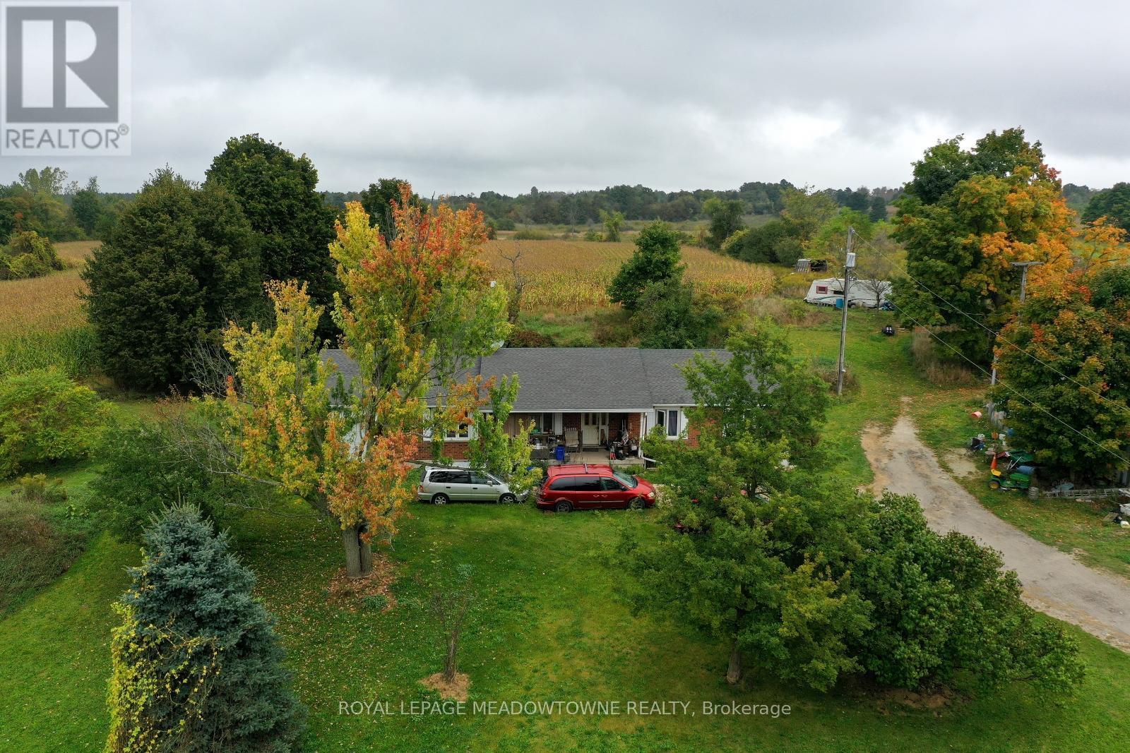 












5167 FIFTH LINE

,
Erin,







Ontario
N0B1T0

