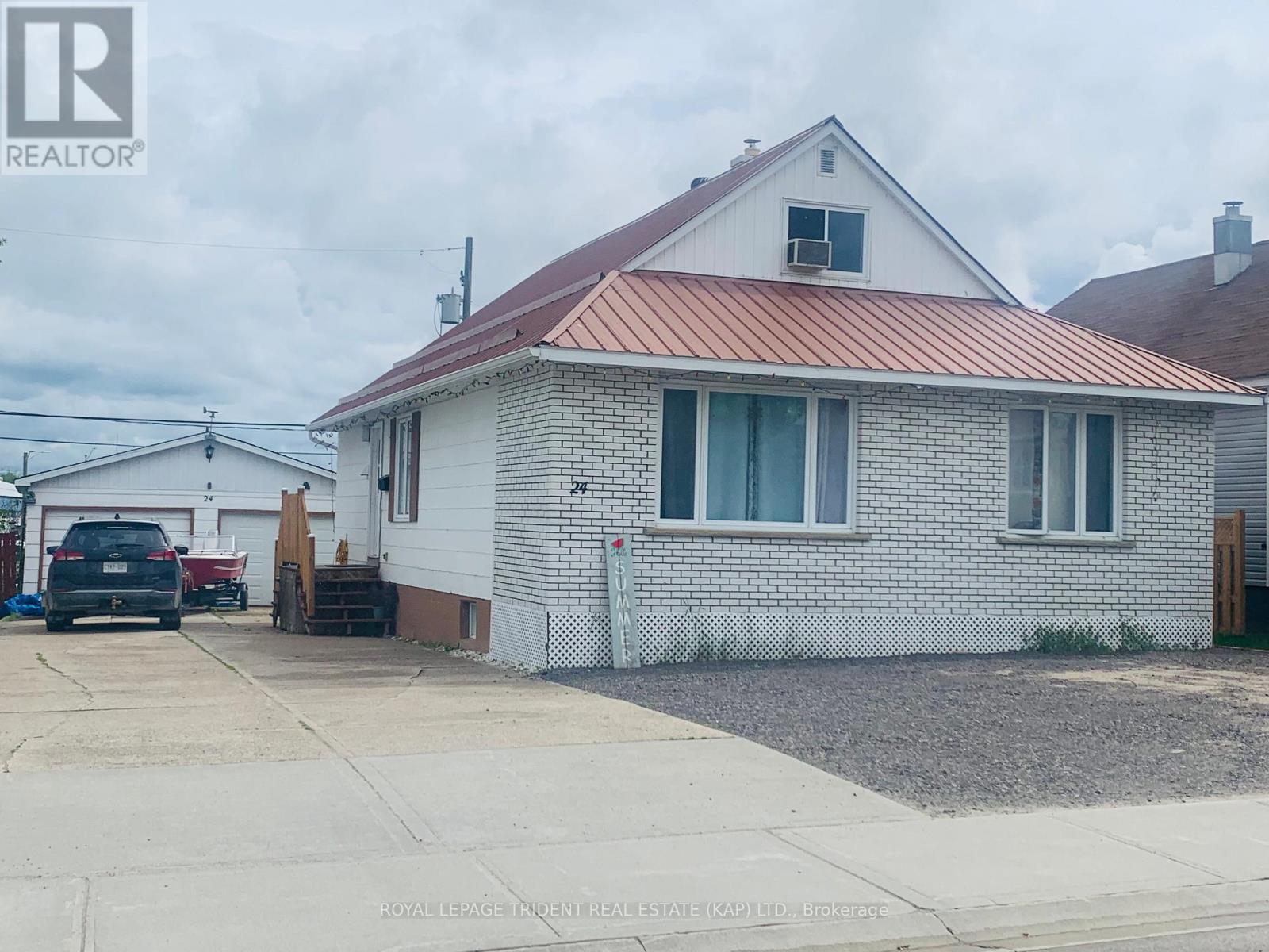 












24 CEDAR STREET

,
Kapuskasing,




Ontario
P5N2A8

