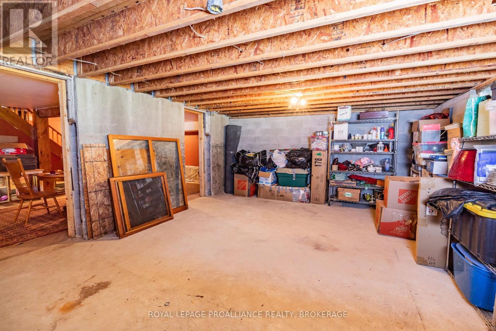 












275 CARPENTER POINT ROAD

,
Frontenac Islands (The Islands),




Ontario
K0H2Y0

