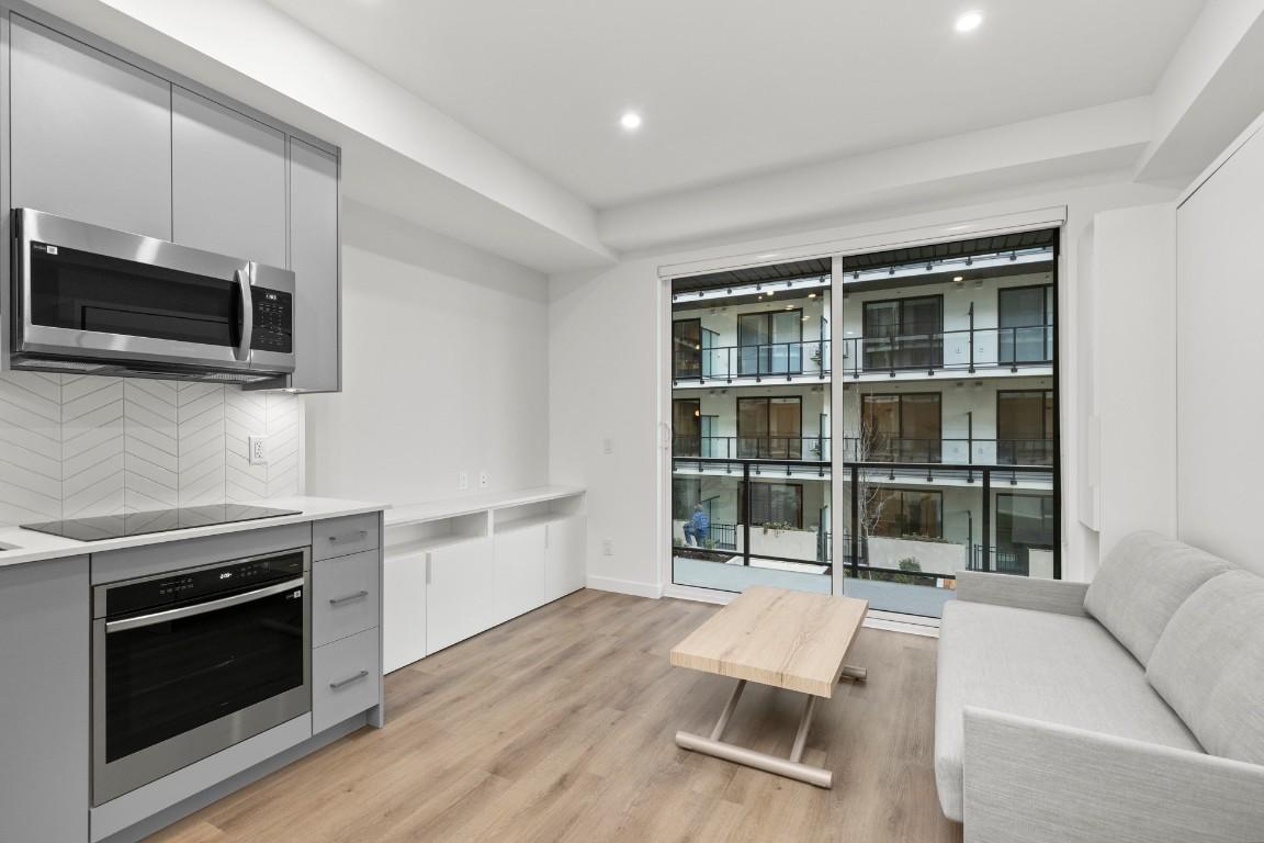 









1274


Devonshire

Avenue, 342,
Kelowna,




BC
V1Y 6B7

