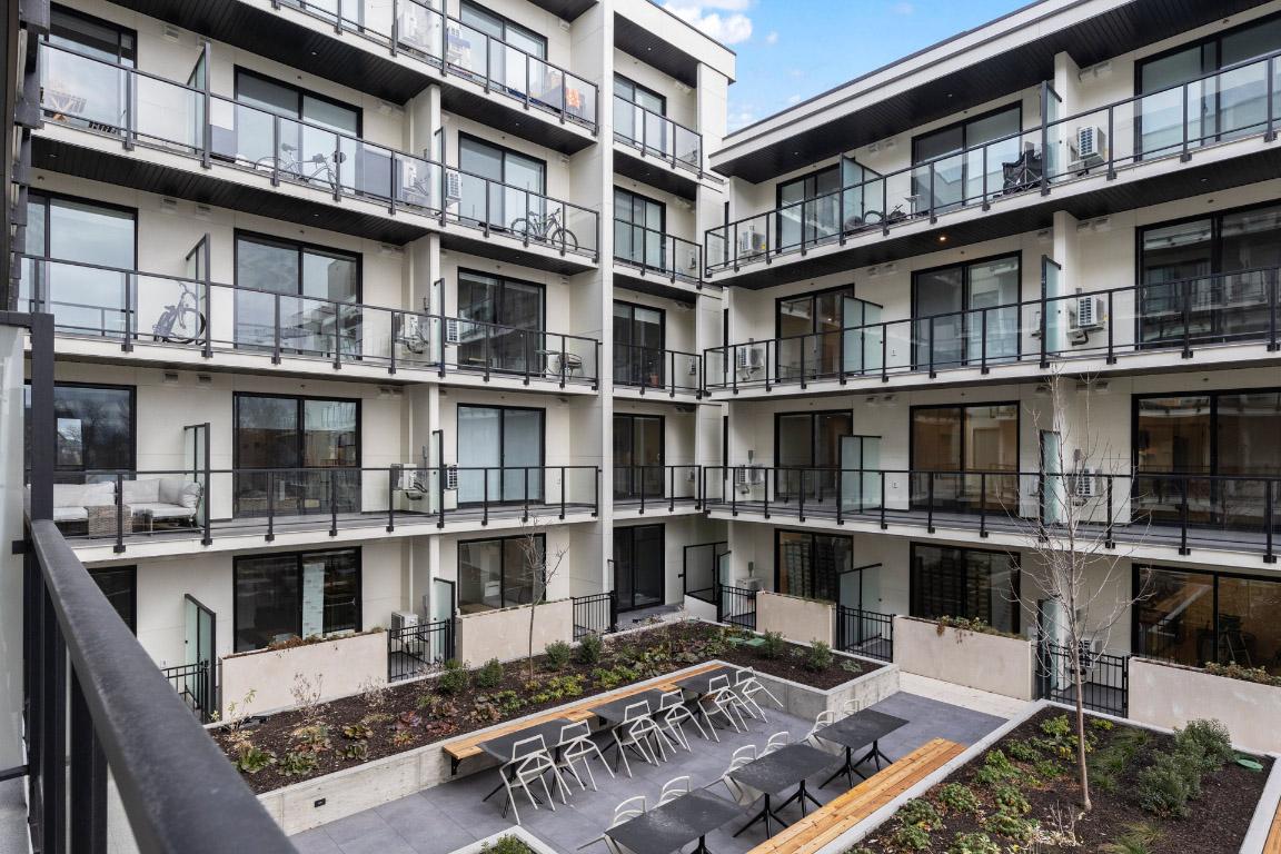 









1274


Devonshire

Avenue, 342,
Kelowna,




BC
V1Y 6B7

