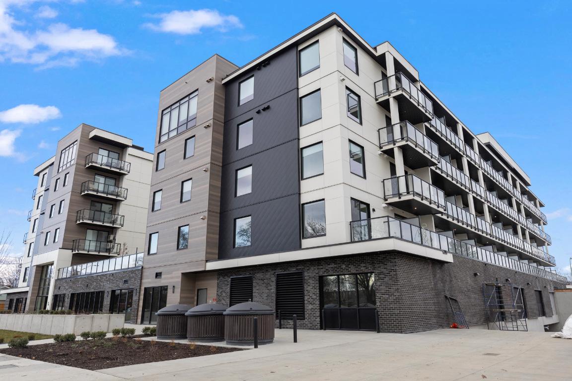 









1274


Devonshire

Avenue, 342,
Kelowna,




BC
V1Y 6B7

