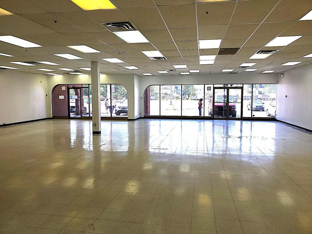 









5555


Boul. des Laurentides

, 15,
Laval (Auteuil),




QC
H7K2K4

