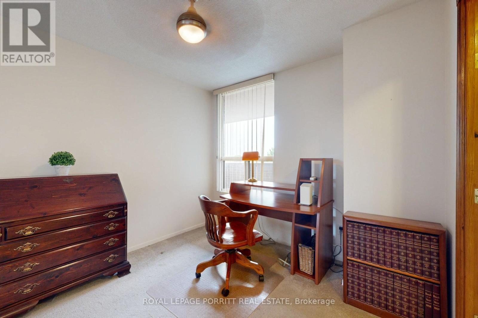 












510 - 1535 LAKESHORE ROAD E

,
Mississauga,




Ontario
L5E3E2

