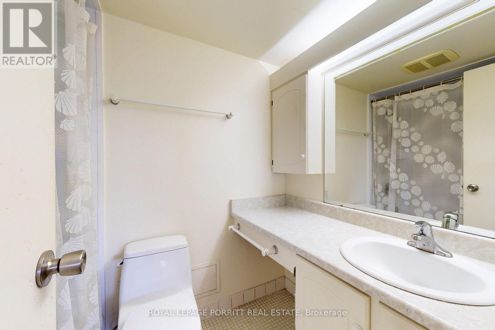 












510 - 1535 LAKESHORE ROAD E

,
Mississauga,




Ontario
L5E3E2


