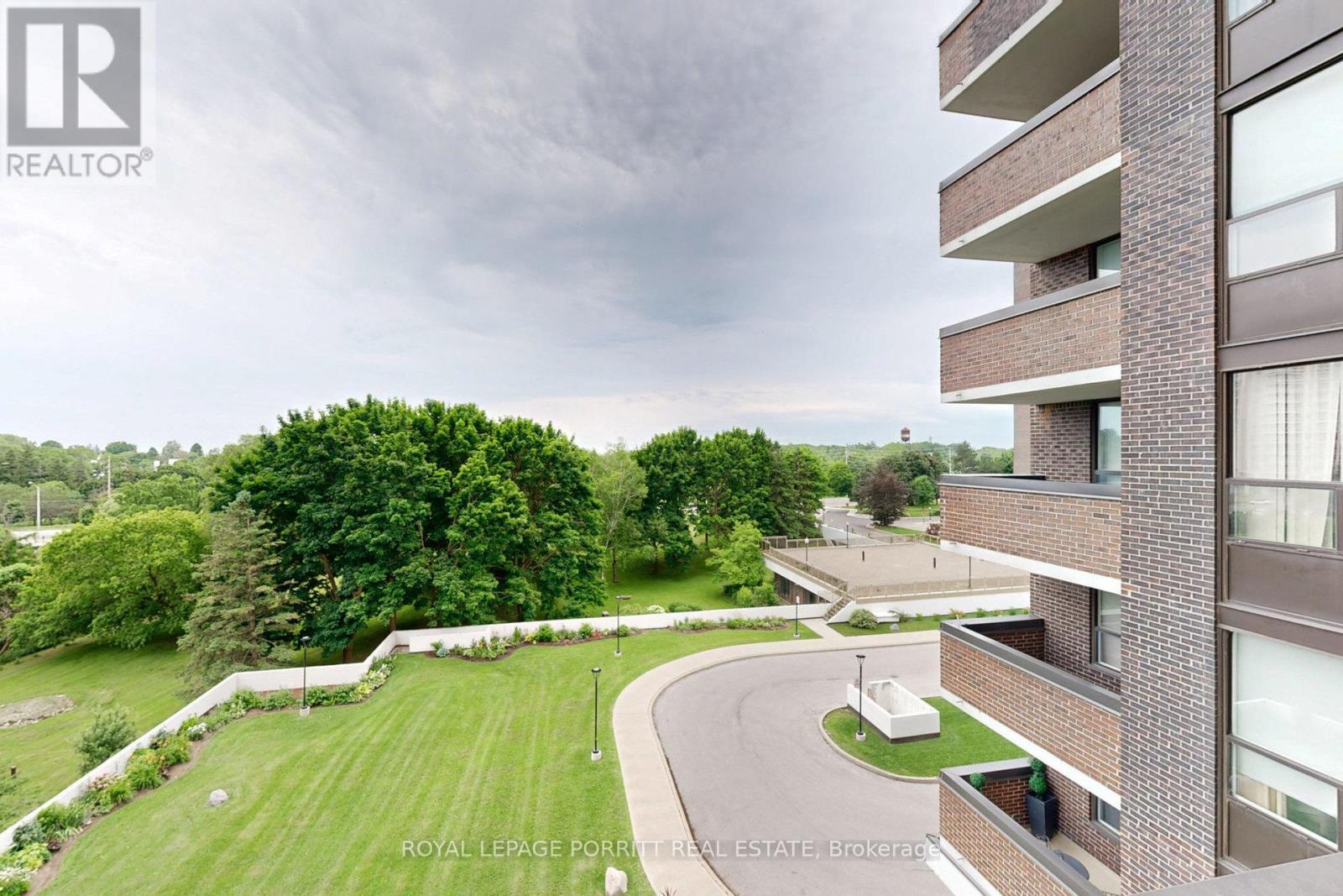 












510 - 1535 LAKESHORE ROAD E

,
Mississauga,




Ontario
L5E3E2

