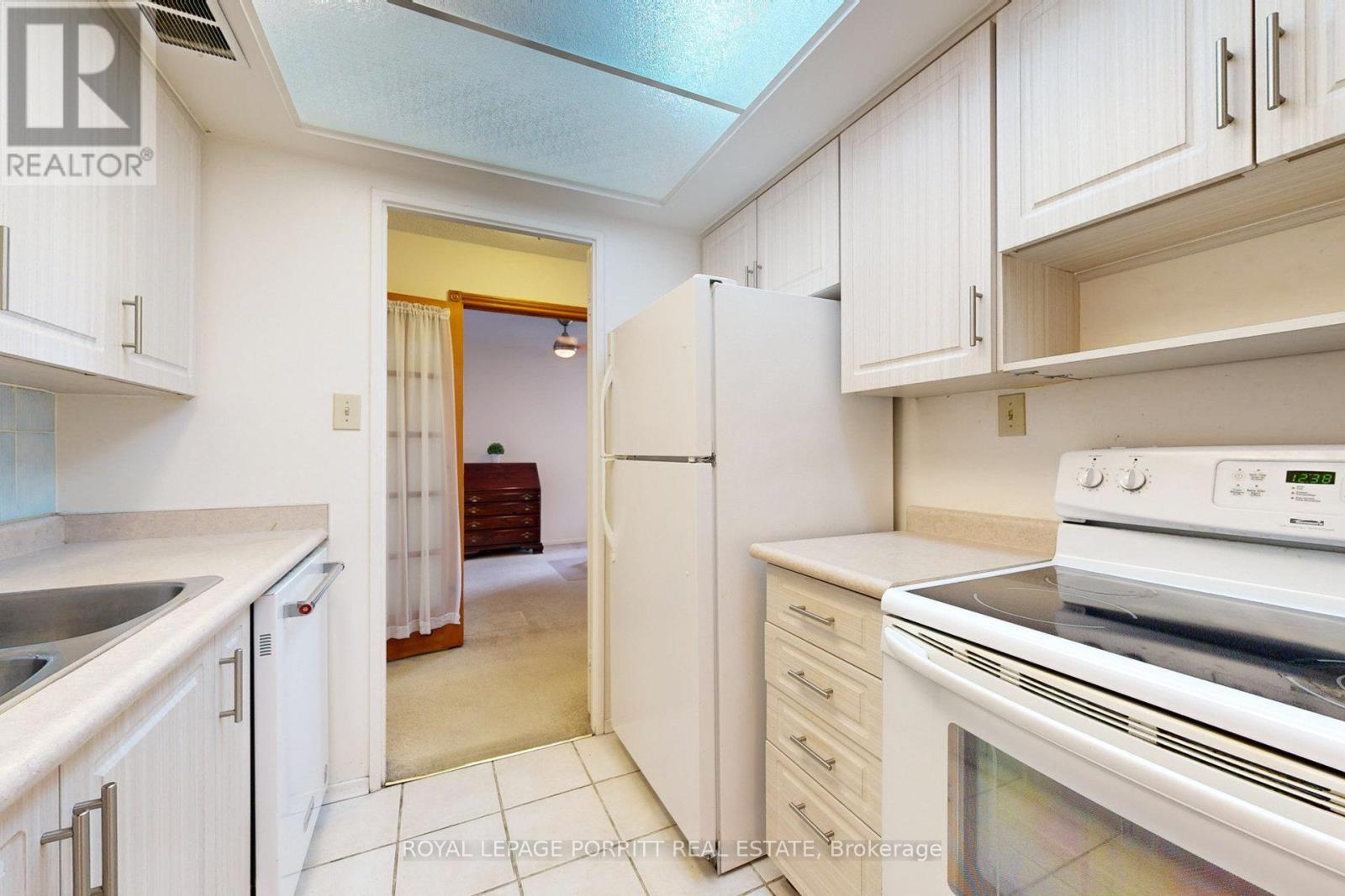 












510 - 1535 LAKESHORE ROAD E

,
Mississauga,




Ontario
L5E3E2

