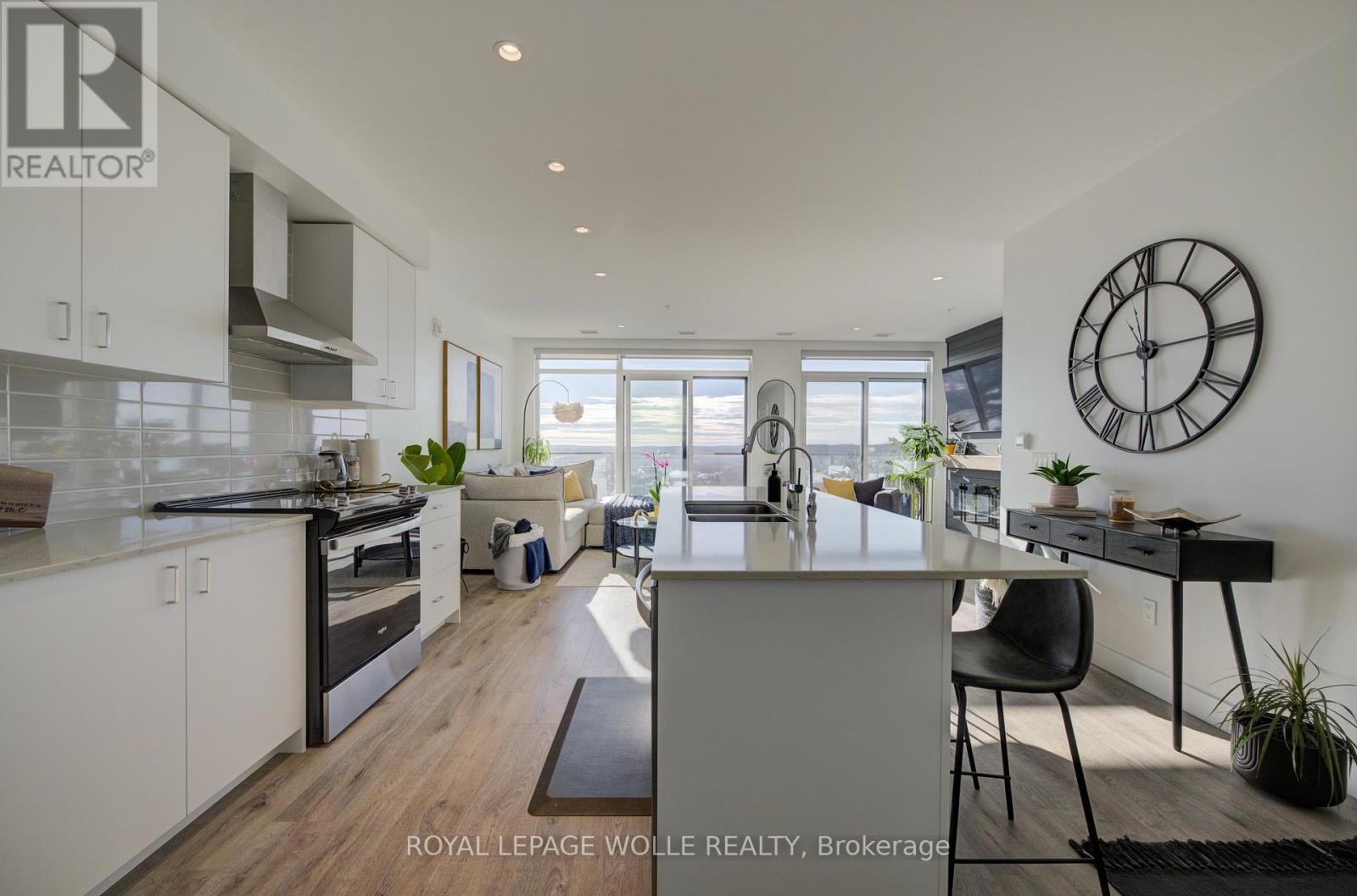 












2006 - 50 GRAND AVENUE S

,
Cambridge,




Ontario
N1S0C2

