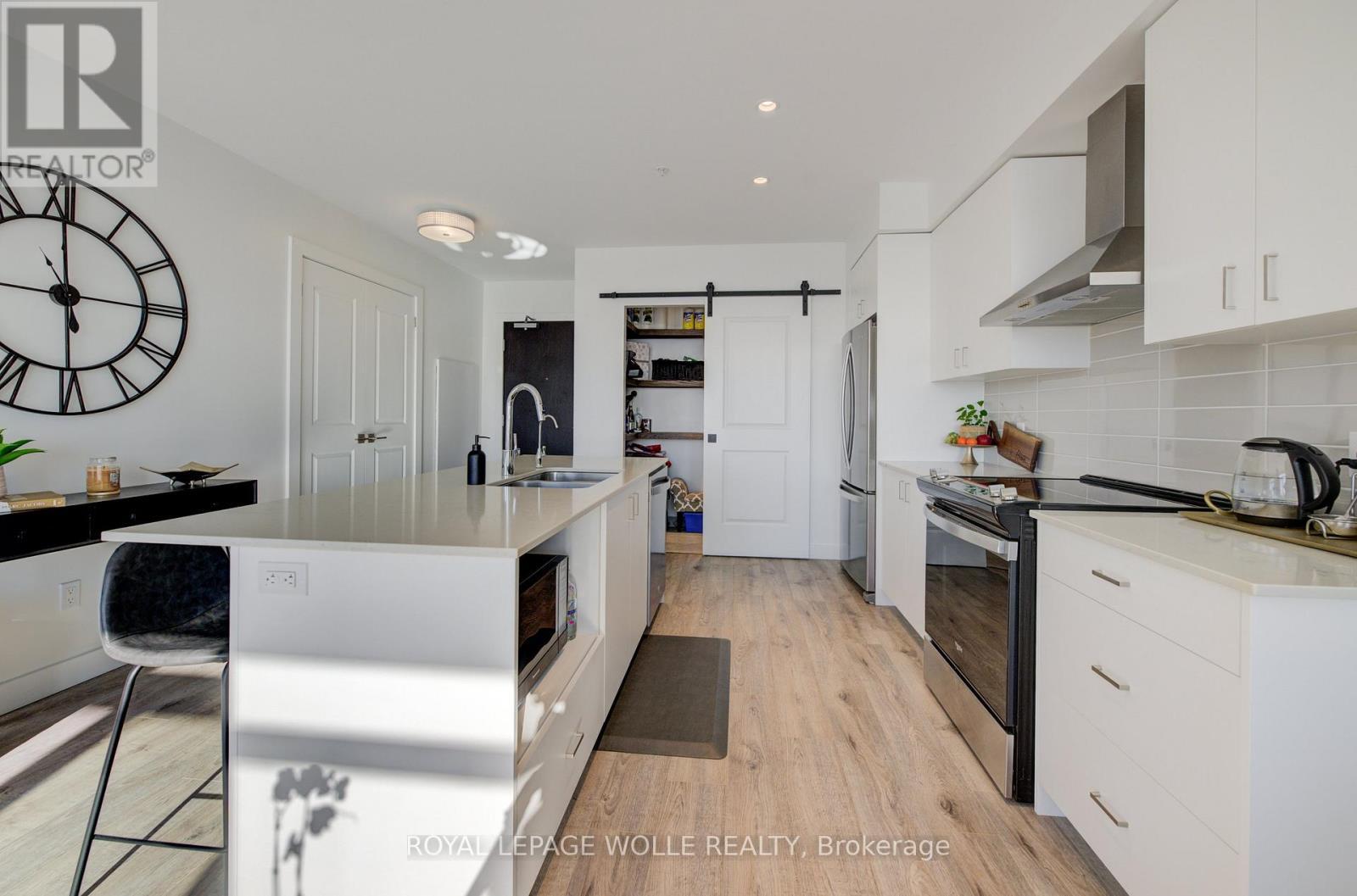 












2006 - 50 GRAND AVENUE S

,
Cambridge,




Ontario
N1S0C2

