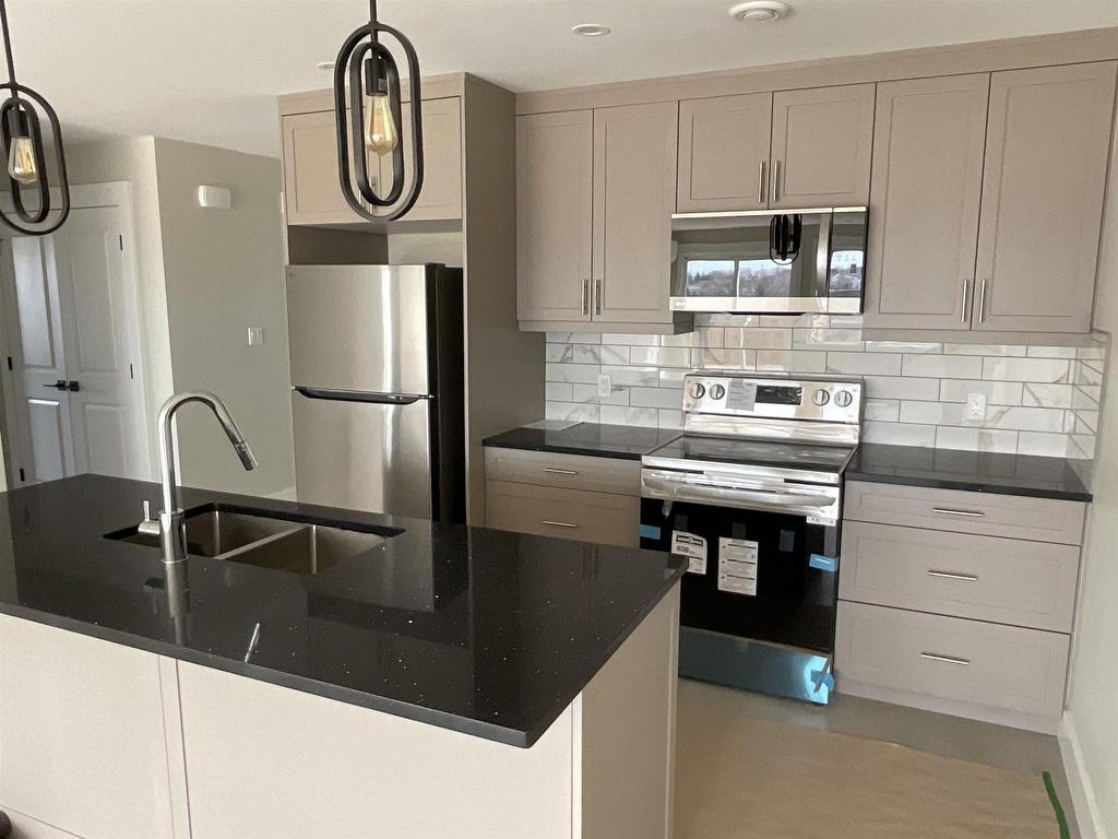 












38 Evelyn Street

,
Charlottetown,




PE
C1C 0V5

