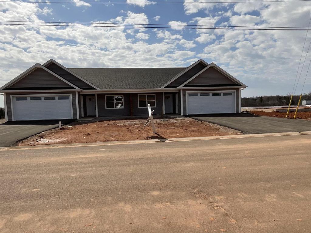 












38 Evelyn Street

,
Charlottetown,




PE
C1C 0V5

