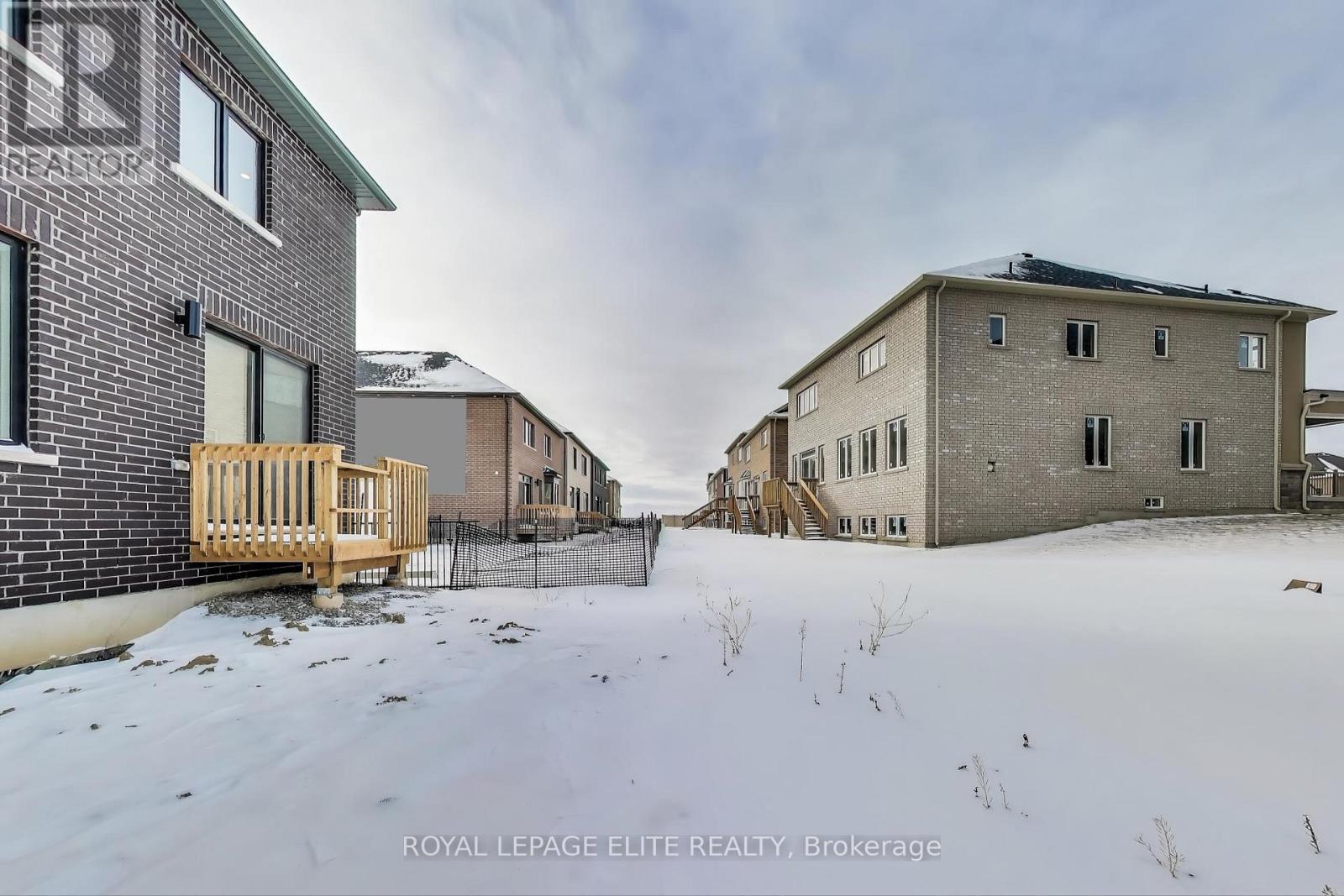 












10 STRATFORD DRIVE S

,
Caledon,




Ontario
L7C4K7


