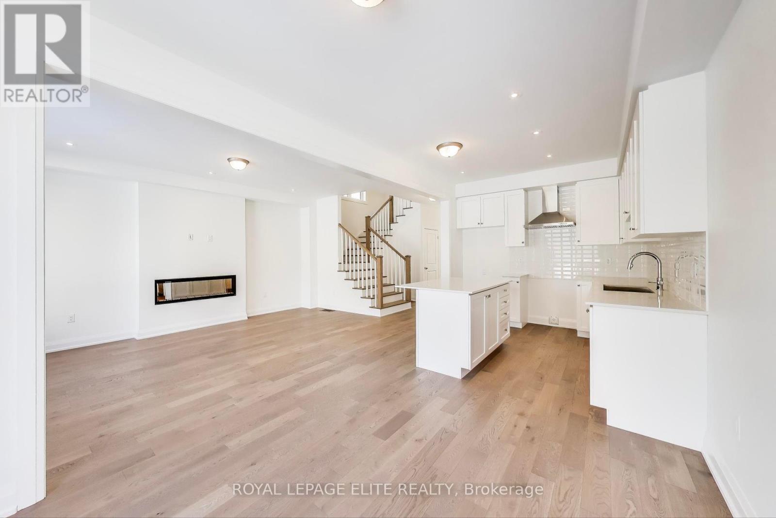 












10 STRATFORD DRIVE S

,
Caledon,




Ontario
L7C4K7


