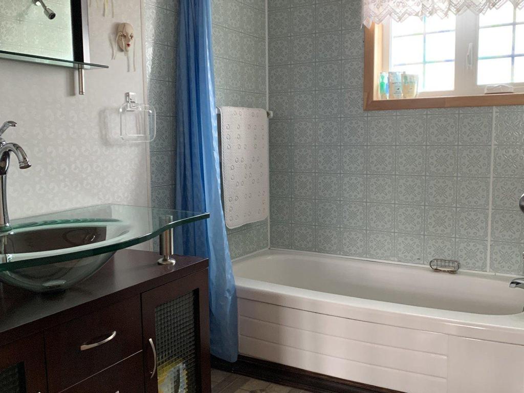 









10


Rue Caillou

,
Baie-Johan-Beetz,




QC
G0G1B0

