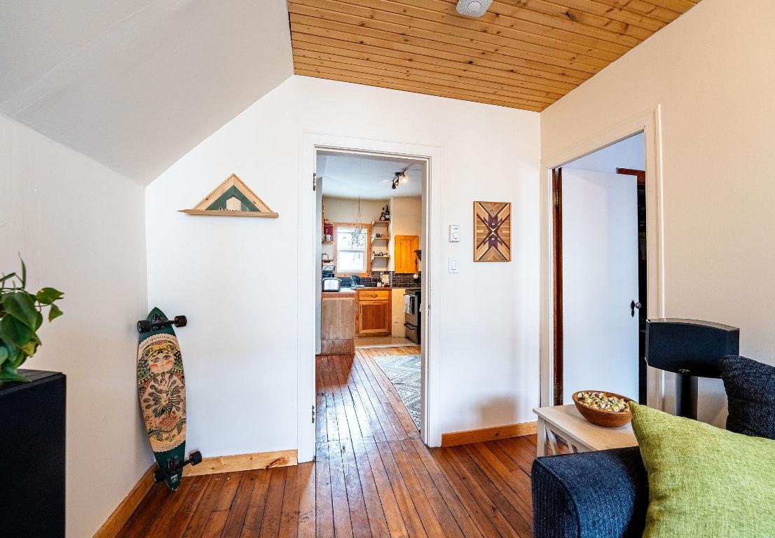 









107


Second

Street,
Revelstoke,




BC
V0E 2S0

