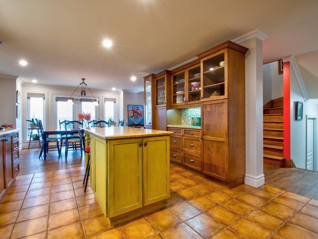 









1023


Ch. du Chenal-du-Moine

,
Sainte-Anne-de-Sorel,




QC
J3P5N3

