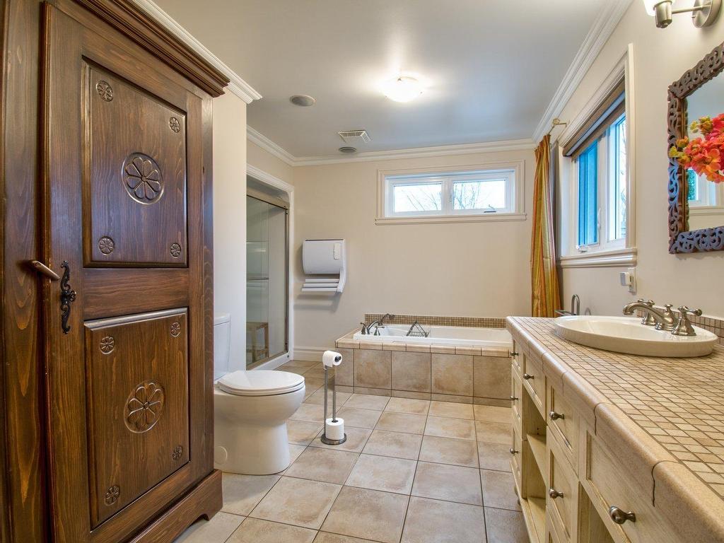 









1023


Ch. du Chenal-du-Moine

,
Sainte-Anne-de-Sorel,




QC
J3P5N3

