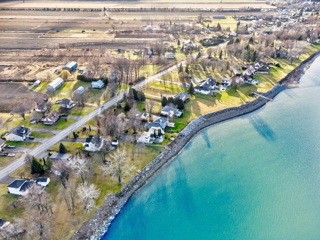 









1023


Ch. du Chenal-du-Moine

,
Sainte-Anne-de-Sorel,




QC
J3P5N3

