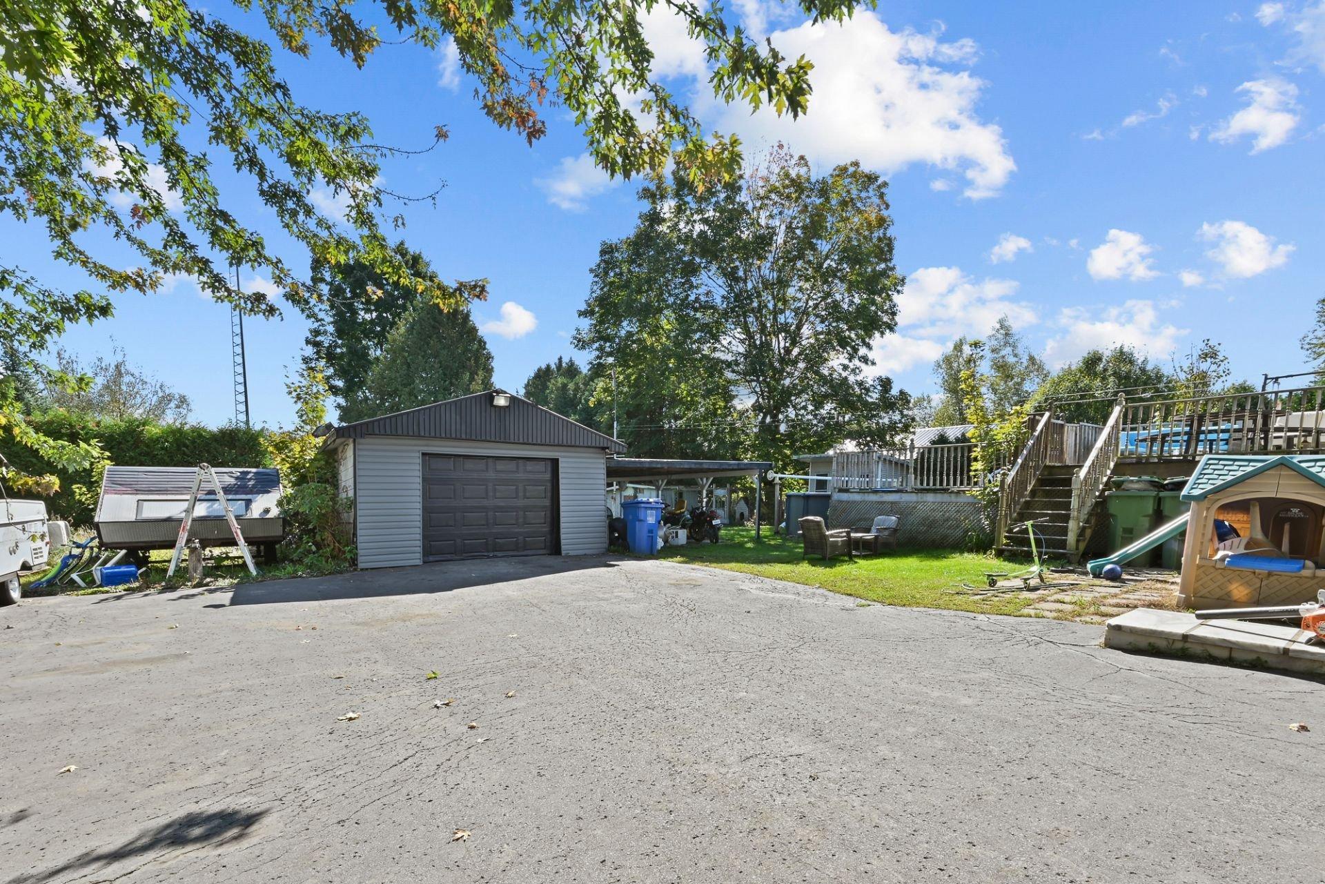 









72


Ch. Magenta

,
Farnham,




QC
J2N2R2

