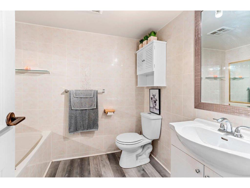 









4540


Prom. Paton

, 605,
Laval (Chomedey),




QC
H7W4W6

