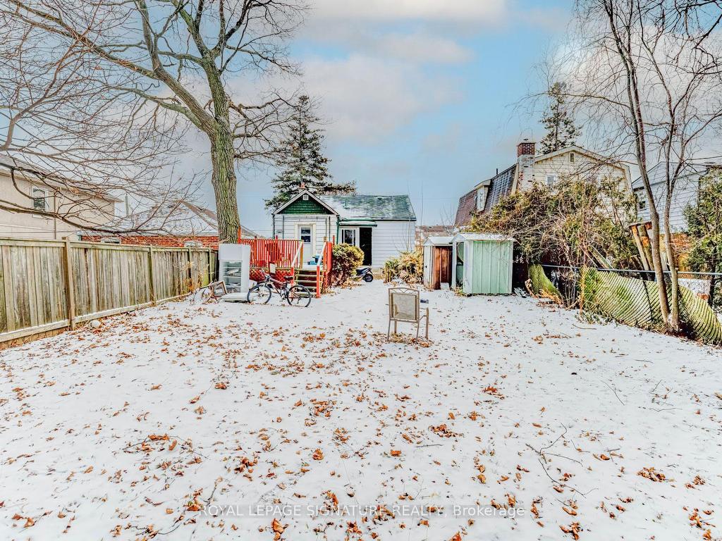









30


Freeman

Street,
Toronto,




ON
M1N 2C1

